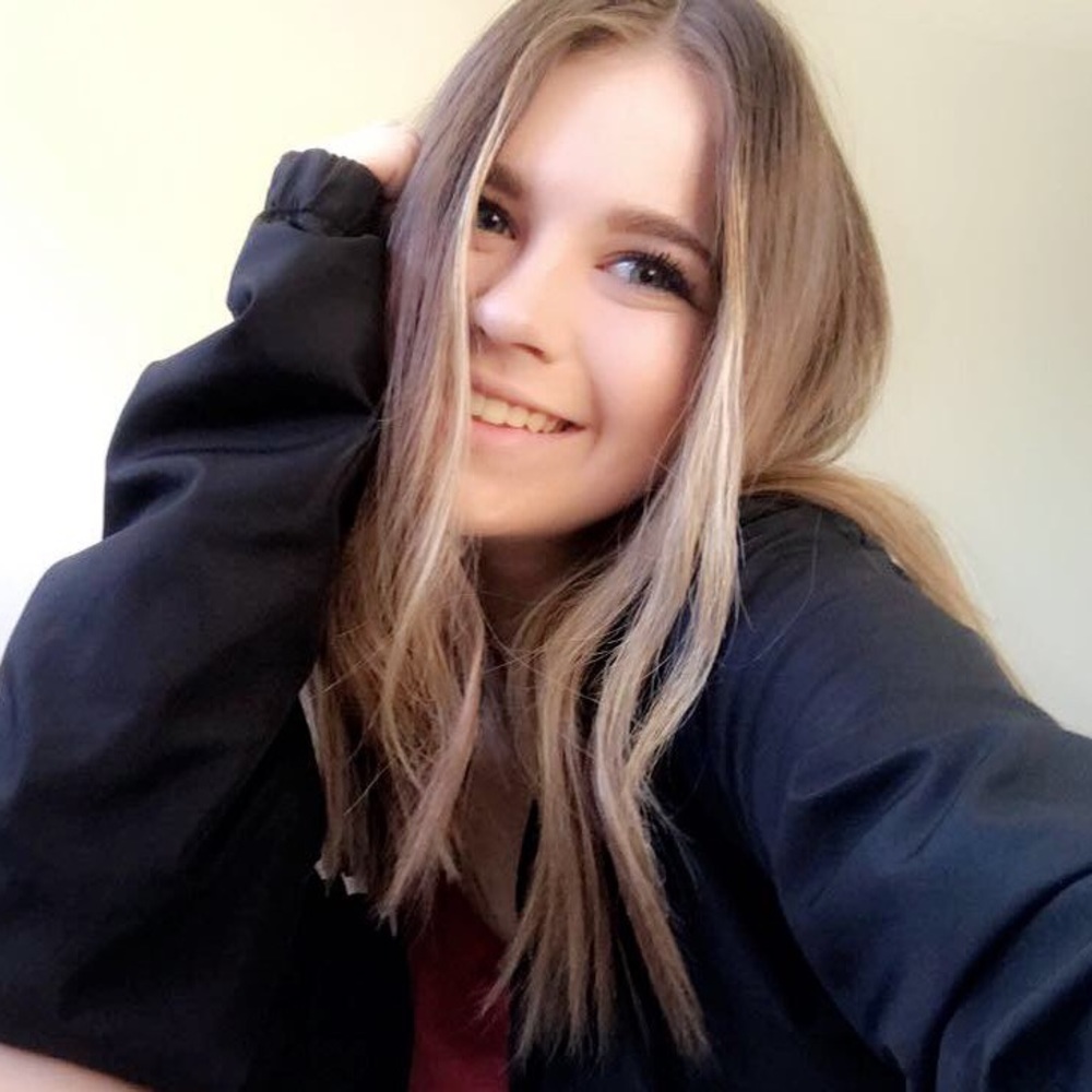 Meet your Posher, Abbie